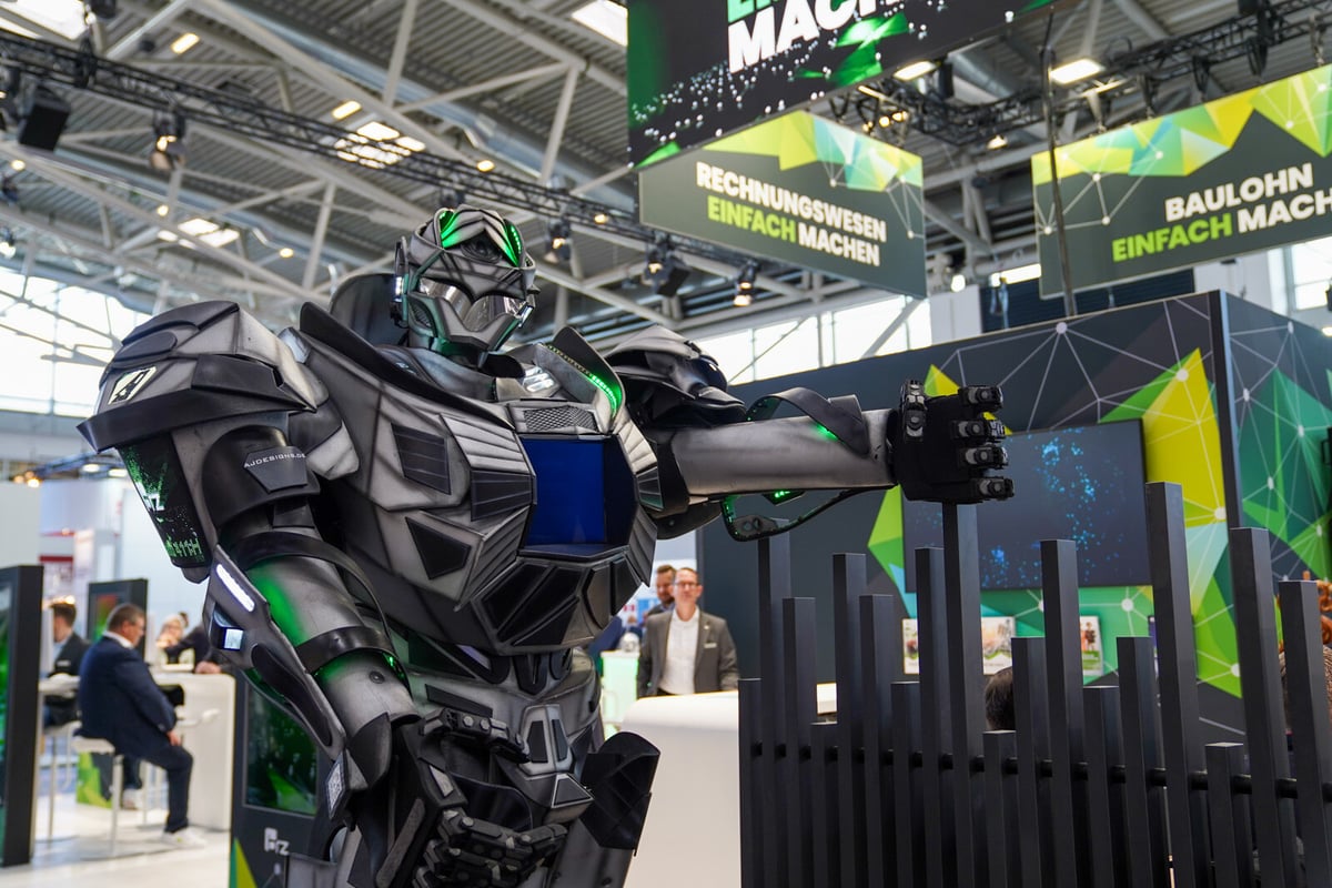 BRZ-BAU-2025-Robot